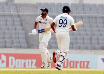 বাংলাদেশের নিশ্চিত জয় ছিনিয়ে নিল ভারত