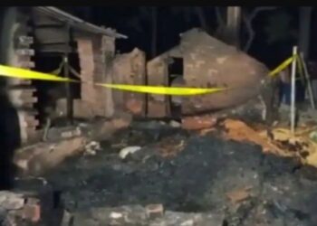 Uttar Pradesh : বাড়িতে আগুন লেগে  জীবন্ত দগ্ধ হয়ে মৃত একই পরিবারের ৩ শিশুসহ ৫