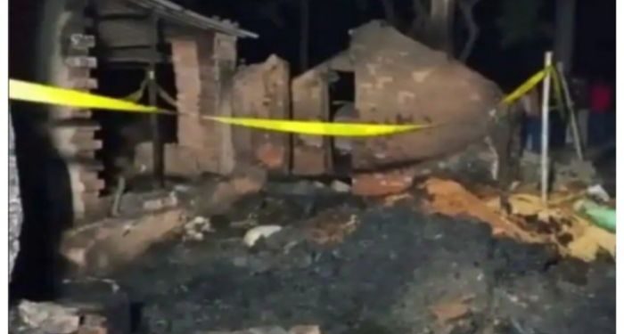 Uttar Pradesh : বাড়িতে আগুন লেগে  জীবন্ত দগ্ধ হয়ে মৃত একই পরিবারের ৩ শিশুসহ ৫