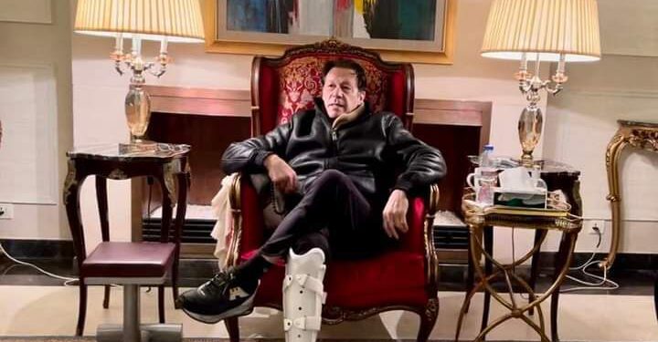 দেশে হামলা ঠেকাতে সরকারকে তালিবানের সঙ্গে আলোচনার পরামর্শ দিলেন ইমরান খান