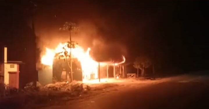 ত্রিপুরার প্রাক্তন মুখ্যমন্ত্রী বিপ্লব দেবের পৈতৃক বাড়িতে আগুন ধরালো দুষ্কৃতীরা, সন্দেহ সিপিএমের দিকে