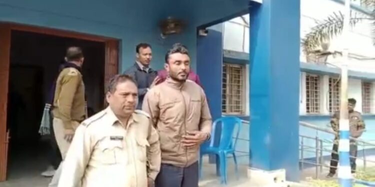 ইটভাটা মালিকের সঙ্গে বচসা চলাকালীন গুলি চালিয়ে গ্রেফতার ব্যবসায়ী