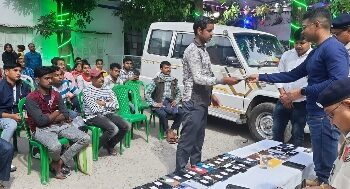 খোয়া যাওয়া ৬১ টি মোবাইল উদ্ধার করে আসল মালিককে ফিরিয়ে দিল কাটোয়া থানার পুলিশ