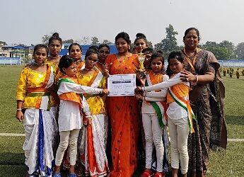 প্রজাতন্ত্র দিবসে বিশেষ চাহিদা সম্পন্ন কিশোরীদের নৃত্য প্রদর্শন