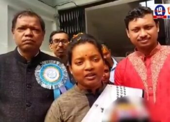 আবাস যোজনা নিয়ে বিরোধীদের সরব হওয়া বিষয়ে সাংবাদিকের প্রশ্ন শুনে বেজায় চটে গেলেন মন্ত্রী জ্যোৎস্না মাণ্ডি