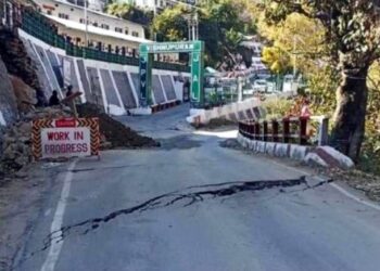 উত্তরাখণ্ডের জোশিমঠে ভূমিধস, পর্যটন ও শীতকালীন ভ্রমণেও প্রভাব
