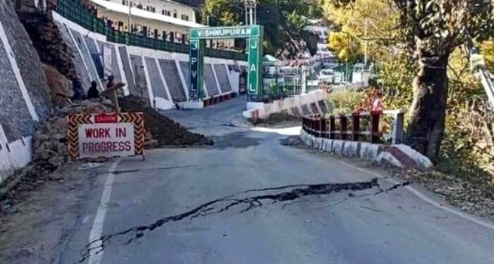 উত্তরাখণ্ডের জোশিমঠে ভূমিধস, পর্যটন ও শীতকালীন ভ্রমণেও প্রভাব