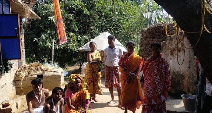 ভিনরাজ্য থেকে ফিরেই পর পর মৃত্যু দুই শ্রমিক ভাইয়ের, অসুস্থ আরো দুই, আতঙ্ক পূর্বস্থলীর গ্রামে
