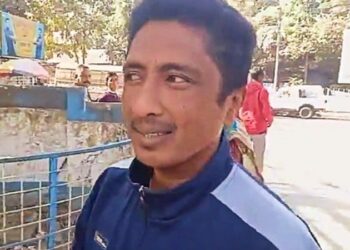 Jalpaiguri : পরোপকার করে গ্রেফতার হলেন স্বেচ্ছাসেবী সংস্থার কর্ণধার, বেশি ভাড়া চেয়েও রেহাই তৃণমূলপন্থী অ্যাম্বুলেন্স অ্যাসোশিয়েশনের