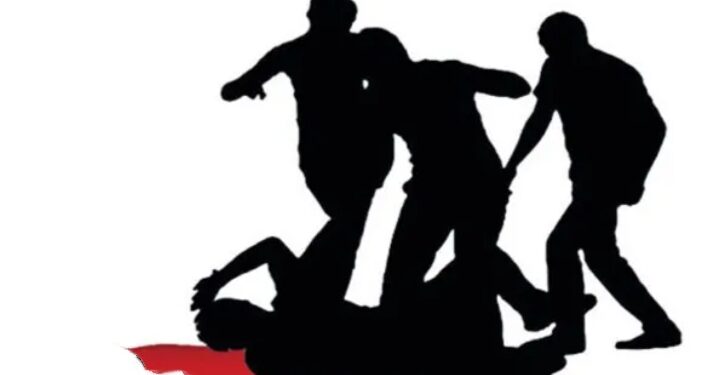 মন্দিরে প্রার্থনা করার অপরাধে দলিত যুবককে বেঁধে রেখে রাতভর পিটিয়ে আগুন গায়ে আগুন ধরিয়ে দিল  উচ্চবর্ণের লোকজন