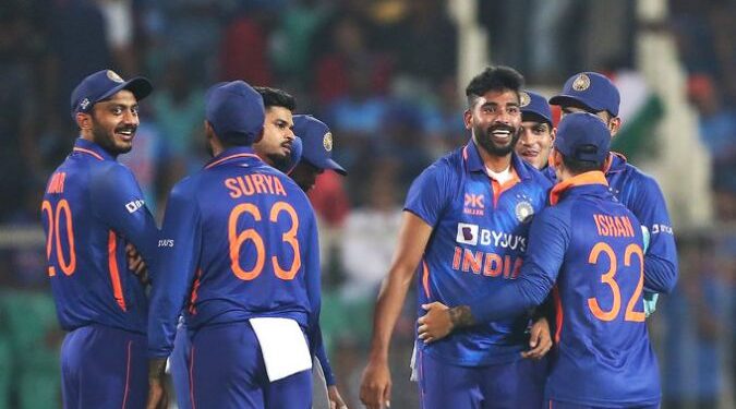 শ্রীলঙ্কার বিরুদ্ধে তৃতীয় ওডিআইতে ৩১৭ রানে জিতলো ভারত