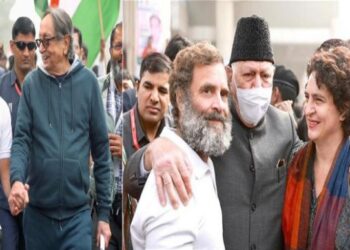 কাশ্মীর সমস্যা সমাধানে পাকিস্থানের সঙ্গে কথা বলার পক্ষে ফের সওয়াল করলেন ফারুক আবদুল্লাহ