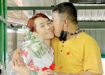 স্বামীকে খুশি করাতে পারবে এমন ৩ জন ‌‘সুন্দরী এবং শিক্ষিত’ সেবিকা নিয়োগের বিজ্ঞাপন দিয়েছেন স্ত্রী