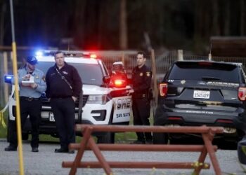 আমেরিকায় ভয়াবহ আকার নিয়েছে জাতি বিদ্বেষ,সান ফ্রান্সিসকোয় বন্দুকবাজের গুলিতে নিহত ৭, আহত ১