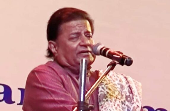 ভারতকে হিন্দু রাষ্ট্র ঘোষণার পক্ষে সওয়াল করলেন প্রখ্যাত ভজন গায়ক অনুপ জালোটা