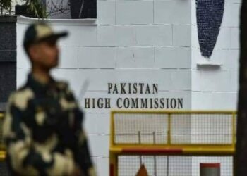 মাত্র ১৫,০০০ টাকায় আইএসআই এজেন্টকে গোপন তথ্য দিতে গিয়ে ধরা পড়ল ভারতের এক সেনা