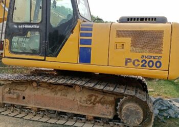 মঙ্গলকোটে অজয় নদে বেআইনিভাবে বালি তুলতে গিয়ে গ্রেফতার ৫