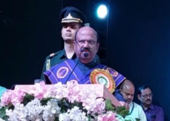 “শিক্ষাই জীবন পরিবর্তনের সূচক”- বর্ধমান বিশ্ববিদ্যালয়ের সমাবর্তন অনুষ্ঠানে যোগ দিয়ে বললেন রাজ্যপাল সি ভি আনন্দ বোস