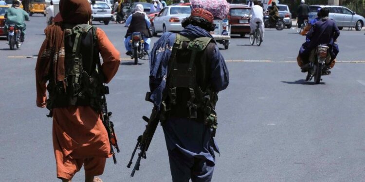 শরিয়া আইন দেখিয়ে সাংবাদিকদের ছবি ও ভিডিও তোলার উপর নিষেধাজ্ঞা জারি করল তালিবান