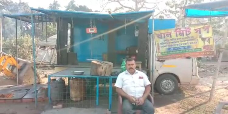 তোলা না দেওয়ায় ব্যবসায়ীকে মারধরের অভিযোগ তৃণমূল কাউন্সিলার ও তার দলবলের বিরুদ্ধে