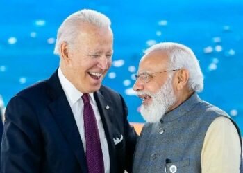 নরেন্দ্র মোদিকে যুক্তরাষ্ট্র সফরের আমন্ত্রণ জানালেন মার্কিন প্রেসিডেন্ট