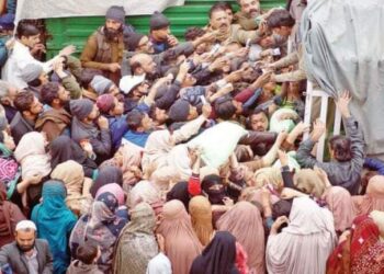 কাঁচামালের সঙ্কটে একের পর এক কারখানা বন্ধ হয়ে যাচ্ছে পাকিস্থানে, হু হু করে বাড়ছে বেকারত্বের সংখ্যা