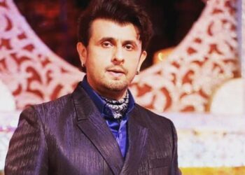 গায়ক সোনু নিগমের উপর হামলার অভিযোগে উদ্ধব গোষ্ঠীর বিধায়কের ছেলের বিরুদ্ধে এফআইআর