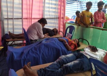 আউশগ্রামে শহীদ স্মৃতিতে রক্তদান শিবির