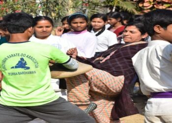 আন্তর্জাতিক নারী দিবস উপলক্ষ্যে বর্ধমানে “ওমেন্স সেল্ফ ডিফেনস ওয়ার্কশপ”