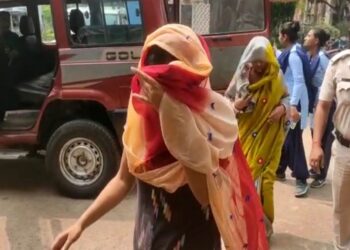 ভাতারে যুবককে আত্মহত্যার প্ররোচনা দেওয়ার অভিযোগে গ্রেফতার স্ত্রী ও শাশুড়ি