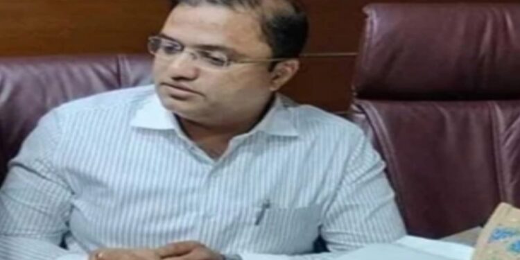 ঘুষ নিতে গিয়ে হাতেনাতে ধৃত কর্ণাটকের বিজেপি বিধায়কের ছেলে