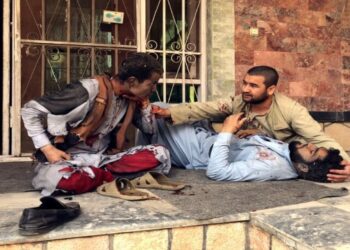 আফগানিস্তানে সাংবাদিকদের উপর আত্মঘাতী হামলা, নিহত ৩, আহত ৩০