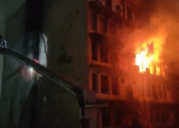 সেকেন্দ্রাবাদে বাণিজ্যিক ভবনে ভয়াবহ অগ্নিকান্ডে ৪ মহিলাসহ নিহত ৬