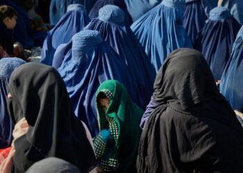 বিশ্বের এই ১২ টি দেশ বোরখার উপর জারি করেছে নিষেধাজ্ঞা, রয়েছে দুটি মুসলিম রাষ্ট্রও