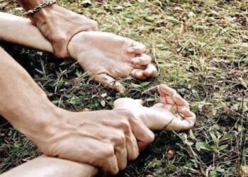 গুজরাটে দুই খুড়তুতো ভাইয়ের ধর্ষণের শিকার কিশোরী