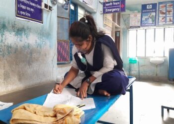 টোটোর চাকায় পিষ্ট হয়ে ছাগলের মৃত্যুর দৃশ্য দেখার পর পরীক্ষাকেন্দ্রে জ্ঞান হারালেন ছাত্রী