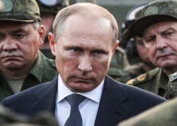 ইউক্রেনে ইউরেনিয়ামযুক্ত গোলাবারুদ সরবরাহের প্রতিবাদে ব্রিটেনকে হুঁশিয়ারি পুতিনের