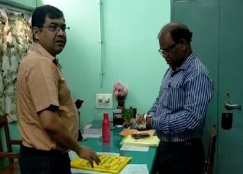 ভাতার হাসপাতালে অ্যাম্বুলেন্স না পেয়ে রেফার রোগীর মৃত্যুতে নড়ে চড়ে বসলো রাজ্য স্বাস্থ্য দপ্তর