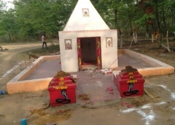 ঝাড়খণ্ডের বোকারোয় মন্দিরে হামলা, শিবলিঙ্গ ও হনুমানমূর্তি ভাংচুর, উত্তেজনা এলাকায়