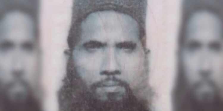 মোটা টাকার বেতনের কাজের টোপ দিয়ে ধর্ষণ, সমকামী মৌলবীকে খুন করল কর্মচারী