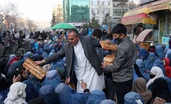 আফগানিস্তানে ২ কোটি মানুষ গুরুতর খাদ্য সংকটে ভুগছে : জাতিসংঘ