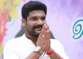 গলায় ফাঁস লাগিয়ে আত্মঘাতী হলেন এই অভিনেতা