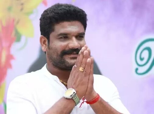 গলায় ফাঁস লাগিয়ে আত্মঘাতী হলেন এই অভিনেতা