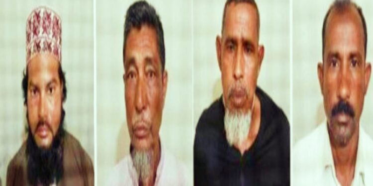 বাংলাদেশের হবিগঞ্জে পরকীয়া সম্পর্কের জেরে বধূকে লাঠি দিয়ে পিটিয়ে ও পাথর ছুড়ে শাস্তি দিল মৌলবীরা