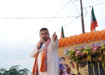 পিসি ভাইপোর দলে গণতন্ত্র নেই, ব্যালট বাক্স উল্টে দিয়েছে তাহলে রাজ্যে কি করে গণতন্ত্র থাকবে – প্রশ্ন তুললেন বিরোধী দলনেতা