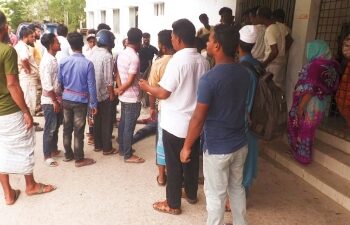 বাংলাদেশের গোপালগঞ্জে নিজের বাবাকে শিরোচ্ছেদ করে খুন করল ছেলে