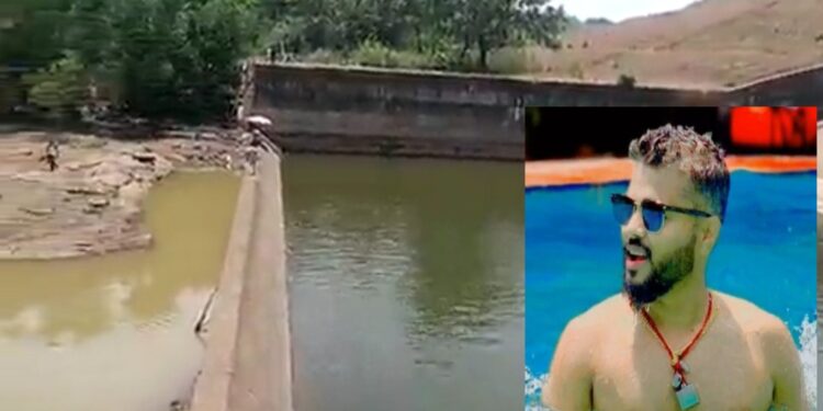 এক লাখ টাকার ফোনের জন্য জলাধারের ২১ লক্ষ লিটার জল নিষ্কাশন, বরখাস্ত ছত্তিশগড়ের আধিকারিক