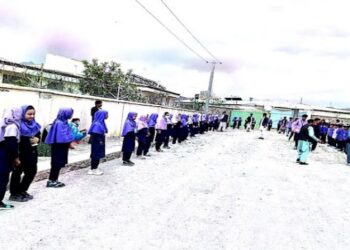 তালিবানের শিক্ষামন্ত্রীকে স্বাগত জানাতে গিয়ে বেদম মার খেলেন দুই শিক্ষিকা