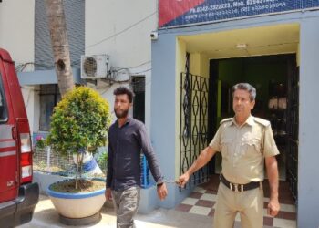 কুপ্রস্তাবে রাজি না হওয়ায় কাকিমাকে মারধরের ঘটনায় গ্রেফতার অভিযুক্ত