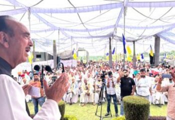 নতুন সংসদ ভবনের উদ্বোধনী অনুষ্ঠান বয়কটের নিন্দা করেছেন গুলাম নবী আজাদ